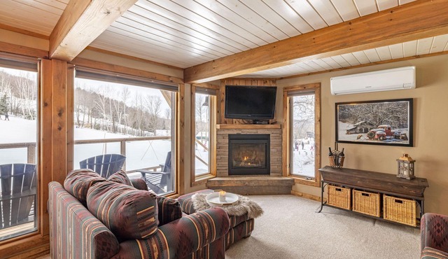 *Apres Chalet*- Ski, Bike or Hike in & out