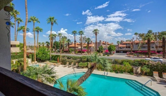 -> April & May 2026 specials! <- nDT Palm Springs Condo 2 Owls