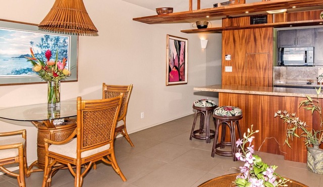 🤙 April-May-June SPECIALS PLUS VRBO discounts 🏝️ at the LIVE ALOHA SUITE