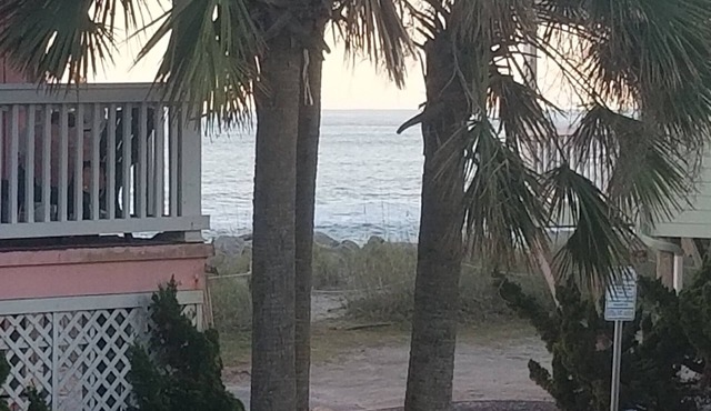 April Special! $123. Beach access across the street. 1 BR 1.5 BA. Inc linens