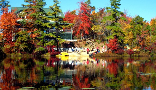 APRIL SPECIAL! Free night Thursday or Sunday when you book a weekend!