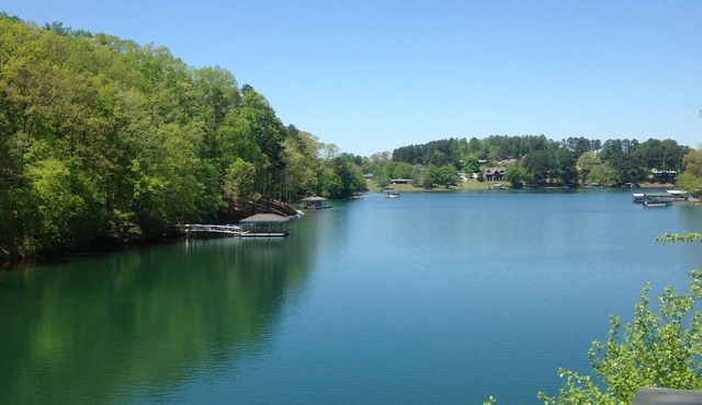 APRIL SPECIAL! Lake Keowee Condo with Great Views, Near Clemson, Marina, Trails