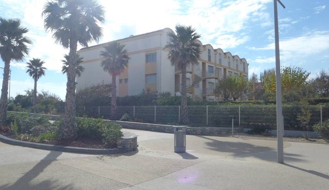 APT 2 ROOMS 52m2 with LOGGIA 7m2 REF 4032