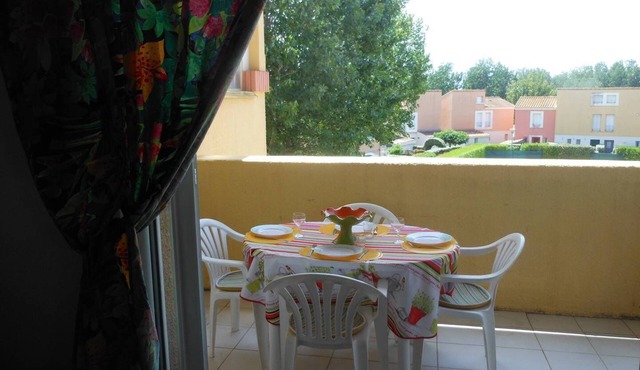 APT 2 ROOMS MEZ 40m2 + TERRACE 7m2 REF 4009