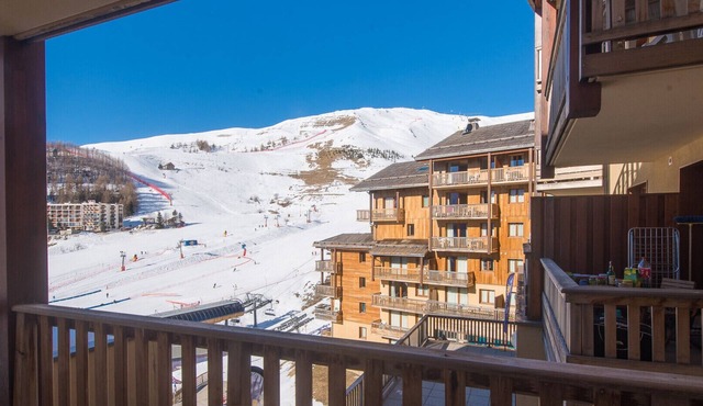 Apt 4/6 ppl near the ski runs, family friendly