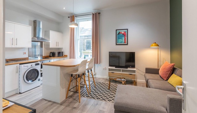 Apt 4 - City Haven Preston - beautifully tranquil