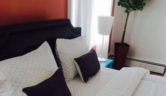 Apt #5 · Clean and cozy one bedroom apt in OTR/UC