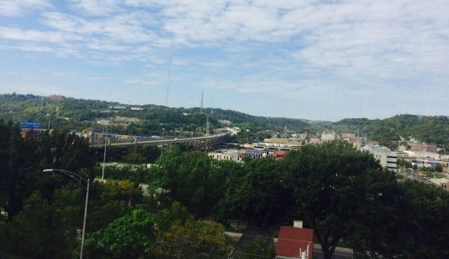 Apt #7 · Clean and Fabulous View Loft in OTR /UC