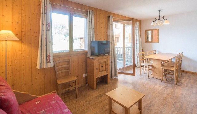 Apt 8 ppl, balcony, near the ski runs, parking