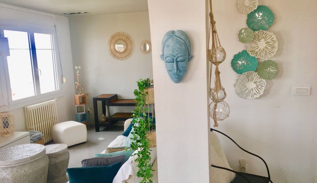 Apt 85m² design heart of Montpellier near train station
