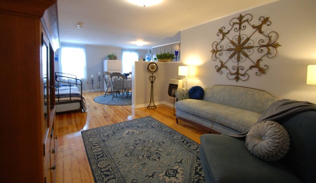 Apt A Serenity in Sapulpa - 15 minutes to downtown Tulsa