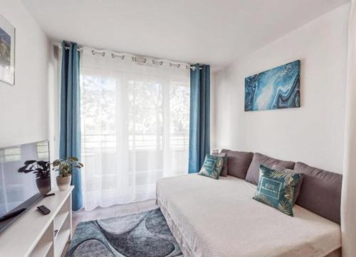 Apt au calme, 2-3 chambres, Sauna, 2 parkings, bus sur place