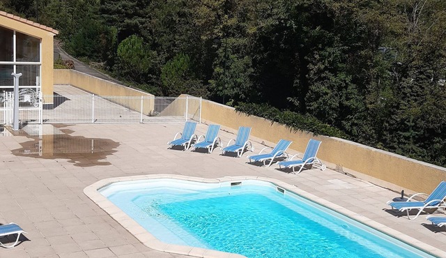 Apt Avene 4-6p Piscine, Thermes a 10min