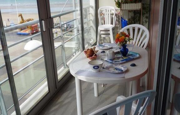 Apt de charme, les pieds dans l'eau