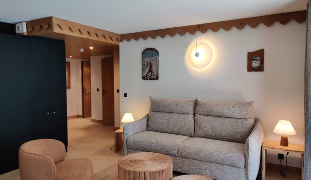 Apt for 6 with pool, spa, parking, pets allowed