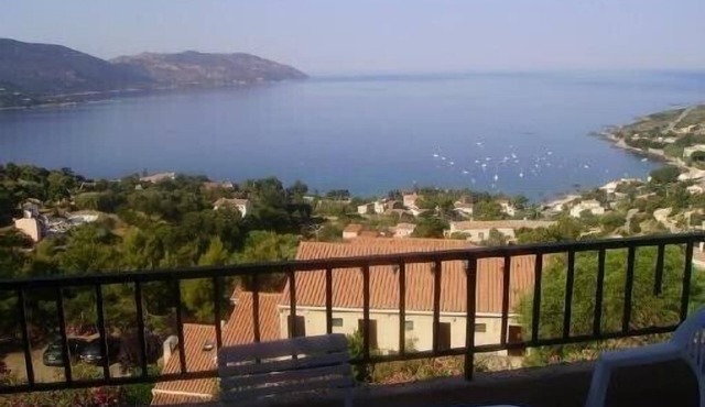 Apt has tiuccia bright, beautiful view of mountains and sea, tranquility rest