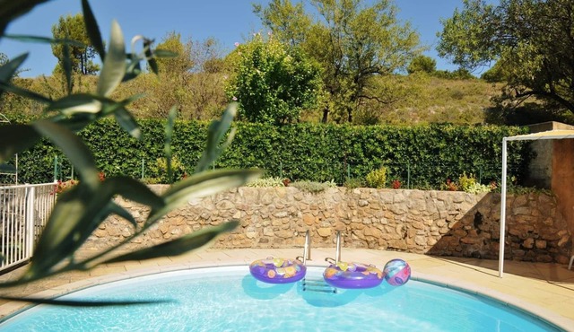 Apt. in the heart of the Alpilles, at the gates of the Camargue