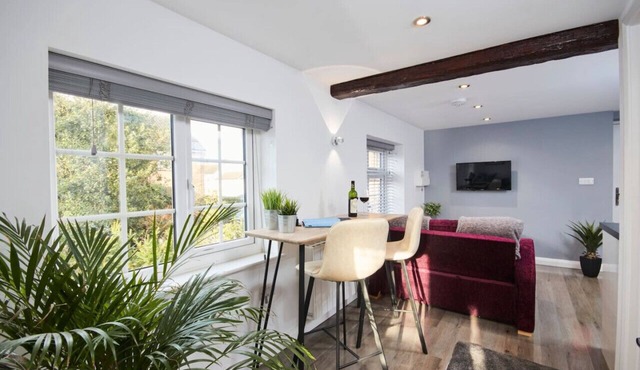 Apt Nr EMA: free Gym&Pool Access, fast WIFI