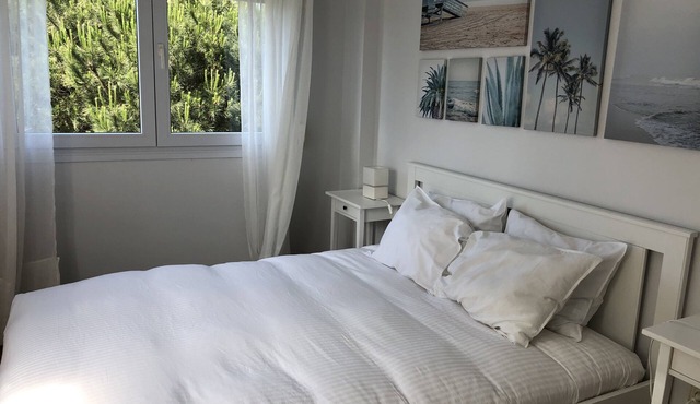 Apt. on Mataleñas Beach next to the golf course and Playas del Sardinero