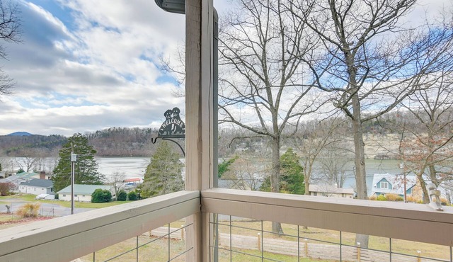 Apt w/Lake Views - Day Trip to Virginia Tech!
