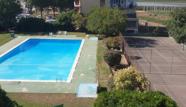 Apto Pioner 1- piscina comunitaria, parking, fantásticas vistas.