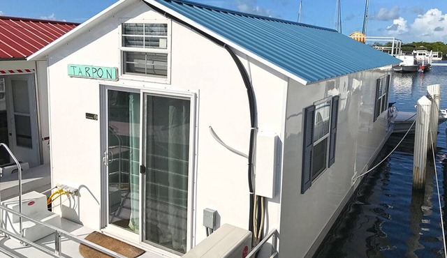 Aqua Lodge Houseboat "Tarpon"