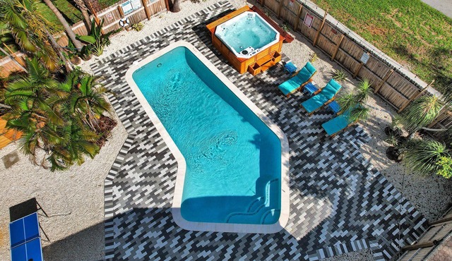 🏖AQUA-OASIS(PRIVATE🏘) HOT-TUB POOL BBQ 10MIN TO BEACH LAS OLAS DOWNTOWN AIRPORT🏝