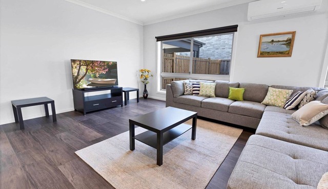 Aqua Views - Views towards the beautiful Gippsland Lakes and Eagle Point Bay