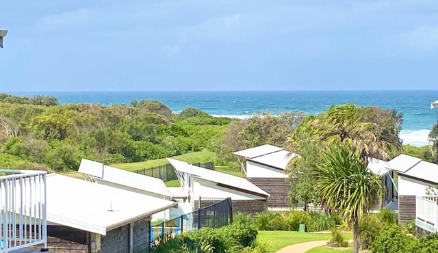 Aqua Villa at Caves Beach Villas