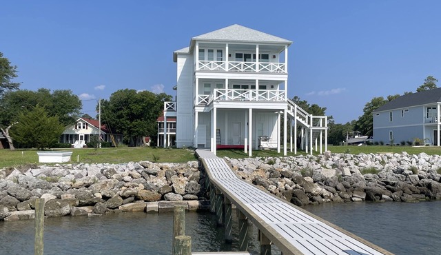 Aqua Vista Atlantic — Luxury Coastal Living in Atlantic, NC Southern Outer Banks