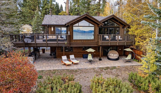 Aqua Vista Lakefront by Tahoe Getaways - 6 BR in Carnelian Bay w Buoy, Pier & Game Room