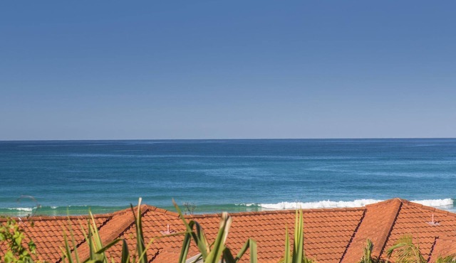 Aqualuna Beach Apartments 42