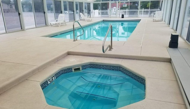 Aquarius Inn