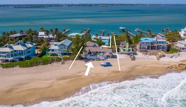 Aquarius Oceanside: 9BR/8BA Beachfront w/Pool, Hot Tub, Elevator & Riverfront