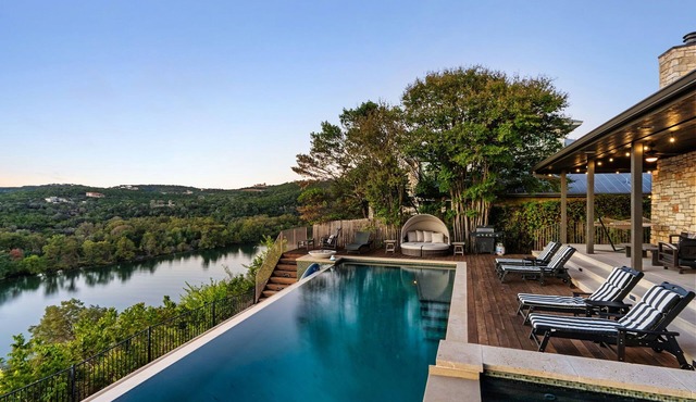 AquaZen: Infinity Pool+Spa Overlooking Lake Austin