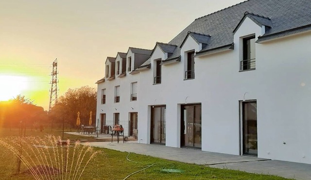 AR MOR - Large new house 3 minutes' walk from the beach (Baie Quiberon side)