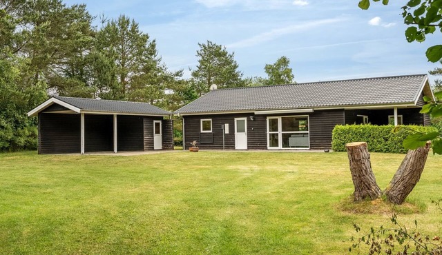 "Ara" - 1.4km from the sea by Interhome