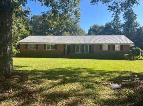 Arabi's Cozy & Quiet Getaway