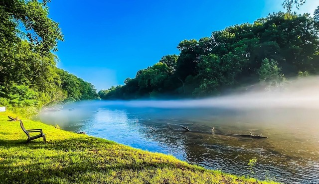 Arabian Nights - Riverfront Glamping Experience