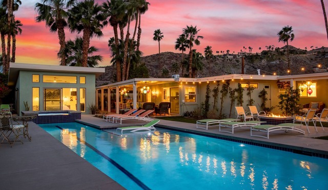 Araby Nights 4BR/4Bath Luxury Resort Home
