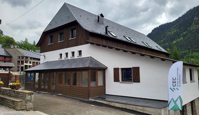 Aran Hostel
