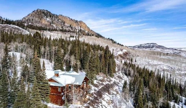 Arapaho Lodge, Arapaho Lodge - A secluded getaway