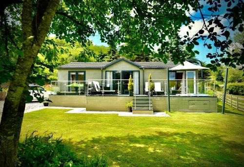 Arbennig Luxury Lodges