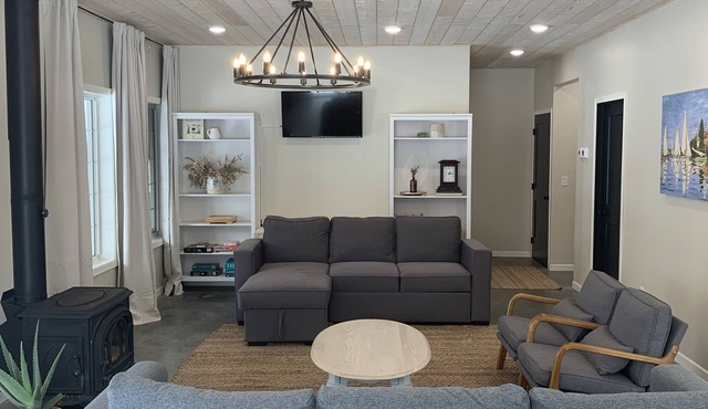 Arbor Abode Custom Vacation Home