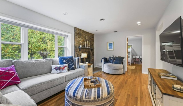 Arbor Oasis by Saratoga Stays