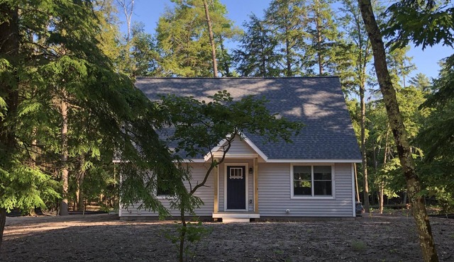 Arbor Pines - Vacation near downtown Glen Arbor