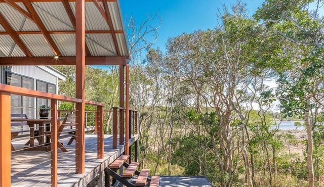 Arbour Lakeview Cottage