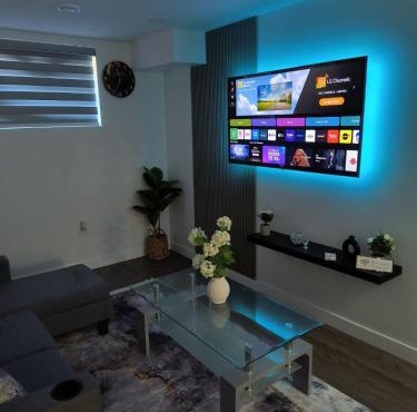 ArbyManie's Place Newly Built Basement Apartment