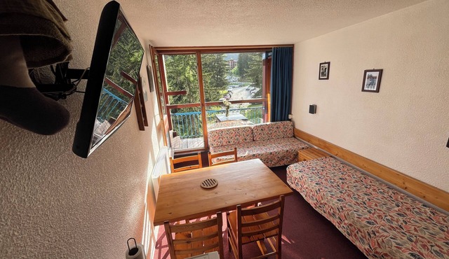 ARC 1800 2-room apartment, ski-in/ski-out, quiet in the heart of the resort