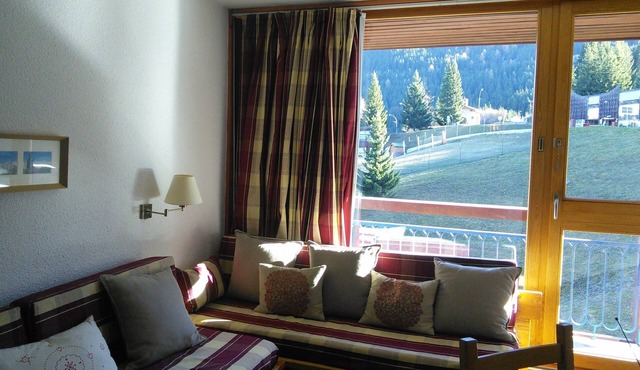 ARC 1800. Comfortable studio, Pierra Menta residence, in the heart of the resort